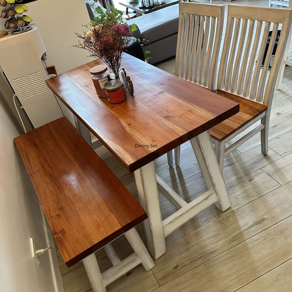 Pre-loved 4-Seater Dining Set Farmhouse-Themed – NATURALLYBABYPH